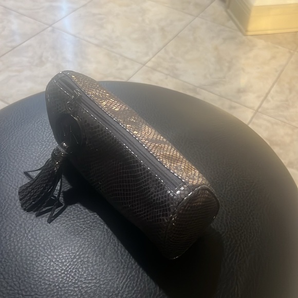 Michael Kors - Picture 2 of 16